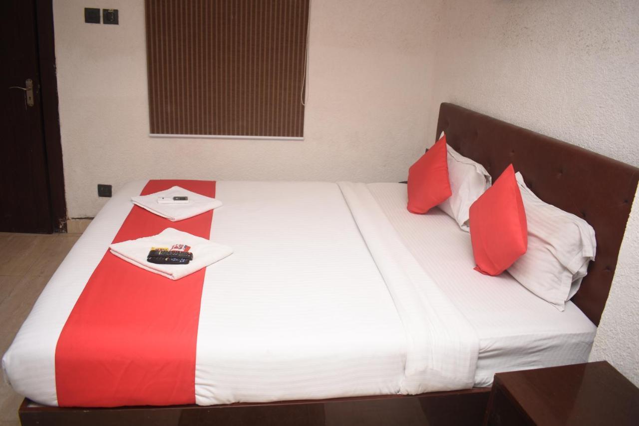 Hotel Jaypee Inn Hāora Kültér fotó