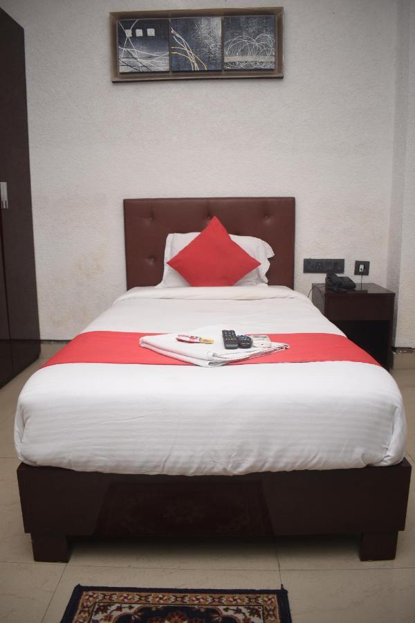 Hotel Jaypee Inn Hāora Kültér fotó